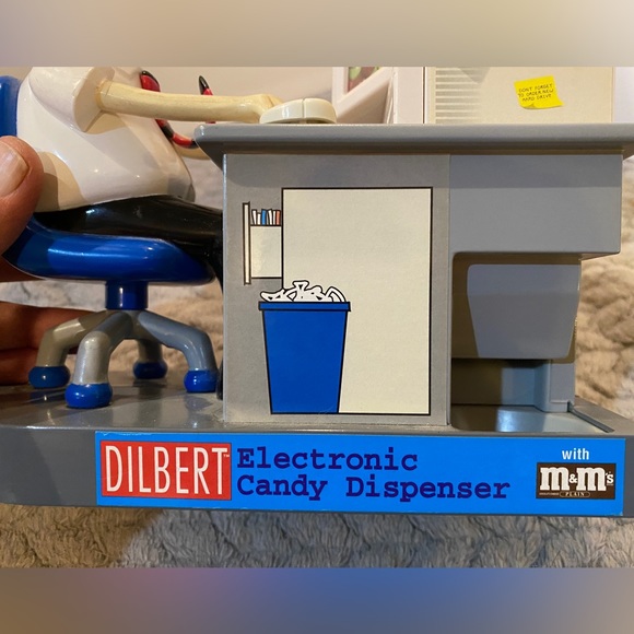 VTG Dilbert Electronic Candy Dispenser 1998 - Picture 4 of 8